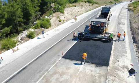Demirci’de ulaşım yatırımları hız kazandı