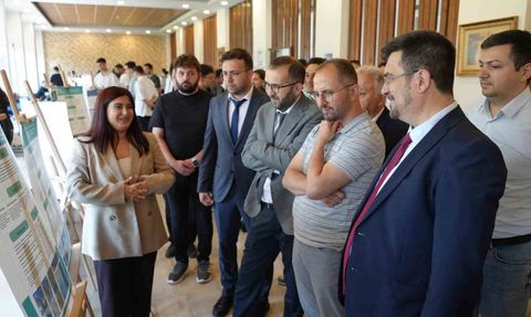 KBÜ Bilişim Teknolojileri MYO'da 57 Bitirme Projesi Tanıtıldı