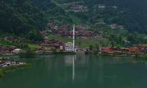 Uzungöl’de yaz sezonu canlandı: Otel dolulukları %60’a ulaştı, turist sayısı %27 arttı