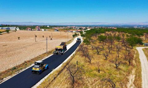 Malatya Büyükşehir Karahan Mahallesi'nde 8 kilometrelik yol çalışması tamamlandı