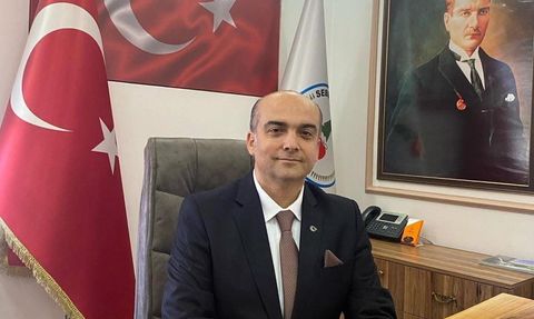 Seben belediye başkanı Uygar Oturakdaş CHP'den istifa etti