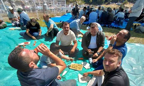 Abant’ta Hacet Bayramı imece ruhuyla Örencik yaylasında