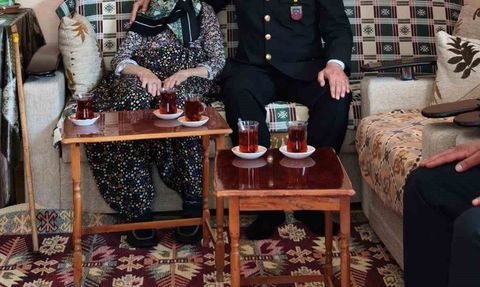 Bozüyük'te şehit ailesine vefa ziyareti sürdü