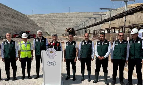 Silvan'da tünellerden tarlalara: 2 milyon 350 bin dekarlık sulama ile 43 milyar liralık katkı hedefleniyor