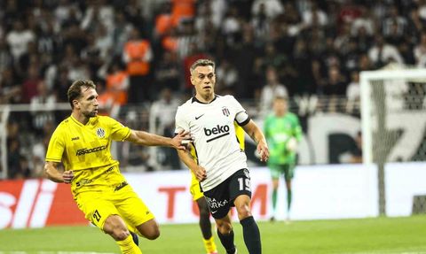 Trossard Beşiktaş formasıyla ilk kez taraftar önünde