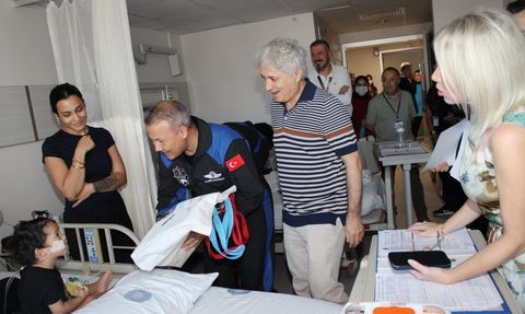Astronotların Akdeniz Üniversitesi ziyareti: çocuklara moral, tıp-uzay iş birliğine vurgu