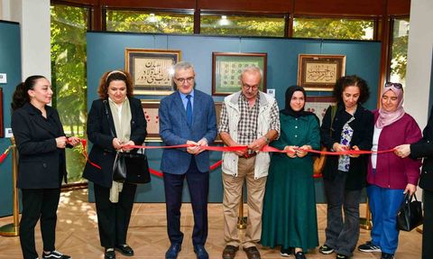 Ebruyle gelen miras: Eslâfın izinde sergisi Esenyurt'ta