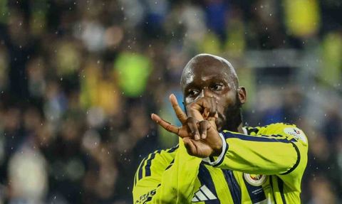 Lukaku sahada sesini Fenerbahçe formasıyla ilk golle duyurdu