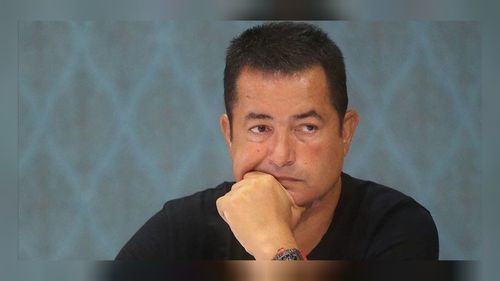 Survivor'da sinirlerine hakim olamayan Acun yarışmacıya koltuk fırlattı! 