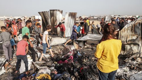Hava, kara ve denizden saldıran İsrail kadın, çocuk ve hamileleri katletti!