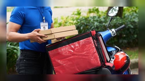 Bankalar kazançtan kesinti yapacak: Geliri o tutarı aşan moto kuryelere vergi geliyor!