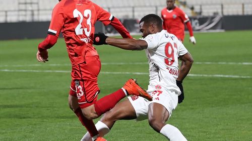 Trendyol 1. Lig: Central Hospital Ümraniyespor, Manisa FK'yi 3-0 Mağlup Etti