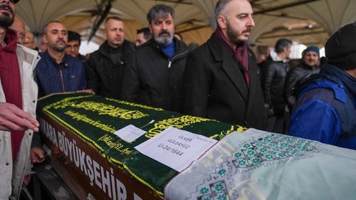 81 Yaşındaki Ülker Güleryüz Gecekondu Yangınında Hayatını Kaybetti