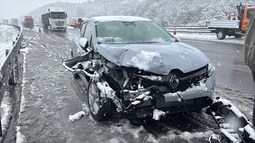 Anadolu Otoyolu'nda 6 Araçlı Trafik Kazası: 1 Yaralı