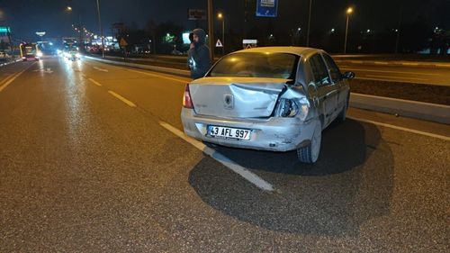Bursa'da İki Kişi Trafik Kazasında Yaralandı