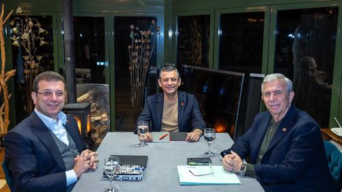 CHP Genel Başkanı Özgür Özel, İBB Başkanı İmamoğlu ve ABB Başkanı Yavaş ile Ankara'da Görüştü
