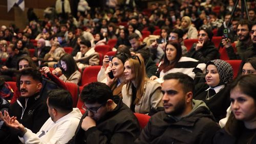 Dicle Üniversitesi, İŞKUR Desteğiyle 1201 Öğrenciye İstihdam Fırsatı Sunuyor