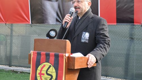 Eskişehirspor'un Efsane Futbolcusu Fethi Heper Hayatını Kaybetti