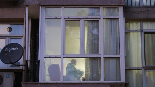 İzmir'de Kavga Sonrası Silahlı Saldırı: Zanlı Yakalandı