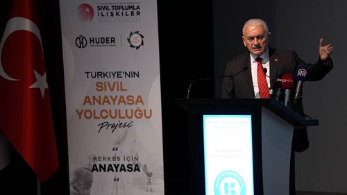 İzmir'de 'Yeni Anayasa Buluşmaları' Programı Düzenlendi