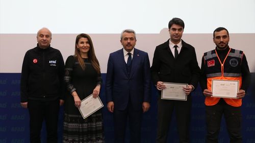Rize'de 6 Şubat Depremleri Anısına Anma Programı Düzenlendi