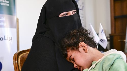 Suriye'de İşitme Engelli Çocuklar İlk Kez Sesleri Duydu