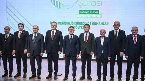 Tarım ve Orman Bakanı Yumaklı'dan Orman Yangınlarıyla Mücadele İçin 8 Bin 500 Yeni İstihdam Müjdesi