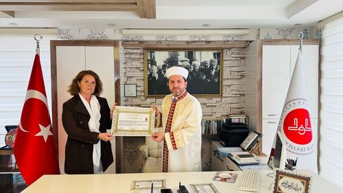 Antalya'da Dört Yabancı Kadın Müslüman Oldu