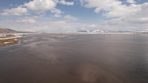 Ardahan'da Kura Nehri Kar Erimesiyle Taştı