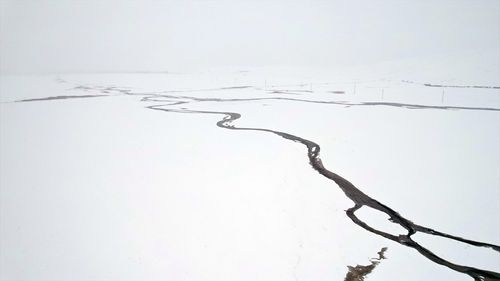 Ardahan'ın Göle Ovası'ndaki Karla Kaplı Menderesler Dron ile Görüntülendi