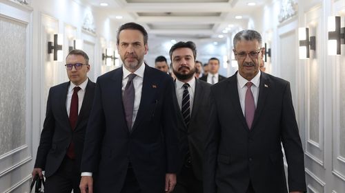 Bakan Alparslan Bayraktar Irak'ta Enerji İş Birliği Temasları Gerçekleştirdi