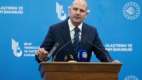 Bakan Uraloğlu, Gençlerle İftar Programında Geleceğin Hedeflerini Paylaştı