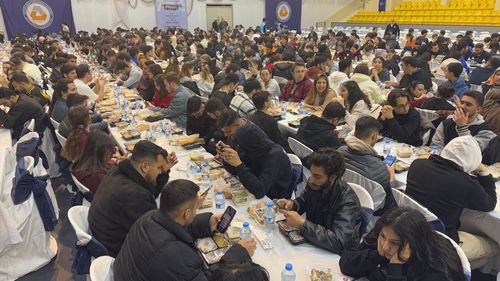 Gençlik ve Spor Bakanı Osman Aşkın Bak, KKTC Cumhurbaşkanı Ersin Tatar ile Görüştü