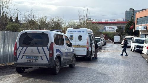 Kocaeli'de İnşaatta Düşen İşçi Ağır Yaralandı