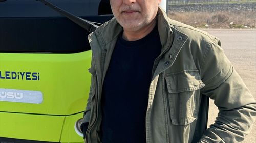 Kocaeli'de Otobüs Şoförü Yaralı Genci Hastaneye Ulaştırdı