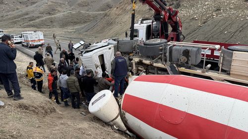 Siirt'te Beton Mikseri Devrildi: Sürücü Hayatını Kaybetti