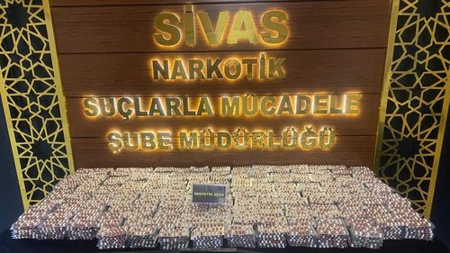 Sivas'taki Uyuşturucu Operasyonunda Beş Şüpheli Tutuklandı