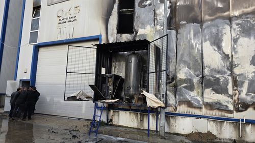 Tekirdağ Çerkezköy'de Kalıp İşleme Atölyesinde Yangın Çıktı