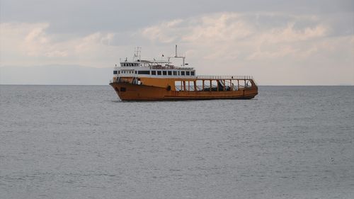 Tekirdağ'da Poyraz, Deniz Ulaşımını Olumsuz Etkiliyor