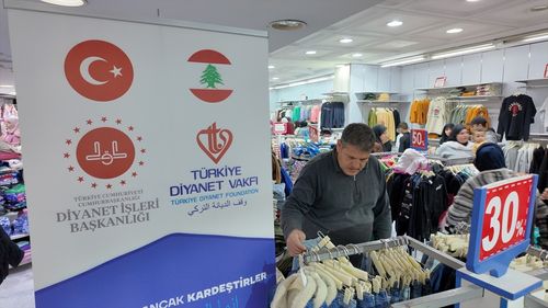 Türkiye Diyanet Vakfı Lübnan'da On Binlerce Kişiye Yardım Ulaştırıyor