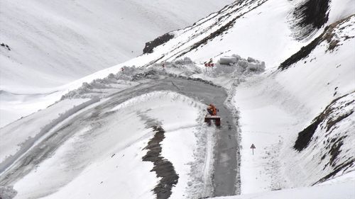 Van-Bahçesaray Yolu Ulaşıma Açıldı
