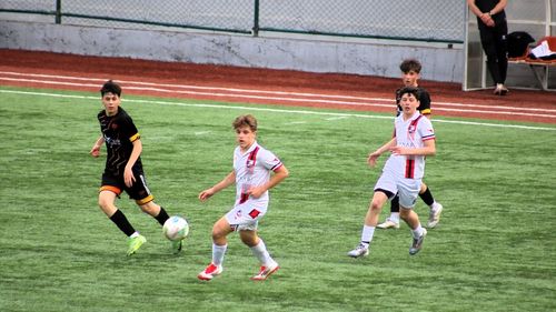 16 Yaş Altı Türkiye Futbol Şampiyonası 1. Kademe Müsabakaları Devam Ediyor