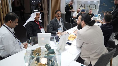 57. İstanbul Jewelry Show'da En Pahalı Mücevherler Sergileniyor