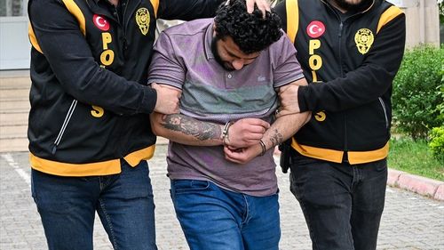 Adana'da Tabancayla Ateş Açan Zanlılardan Biri Tutuklandı