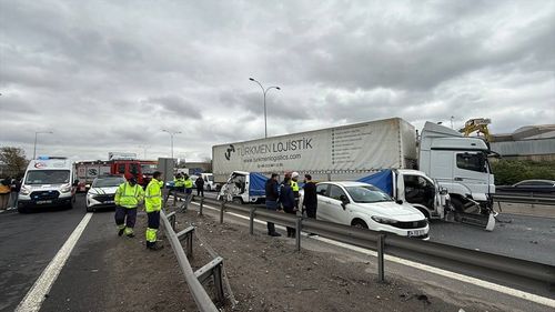 Anadolu Otoyolu Kocaeli Kesiminde Zincirleme Kaza: Ankara İstikameti Ulaşıma Kapandı