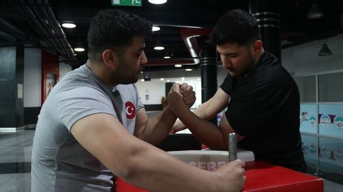 Bilek Güreşinde Üstün Başarı: Abdulsamet Ocakoğlu'nun Hikayesi