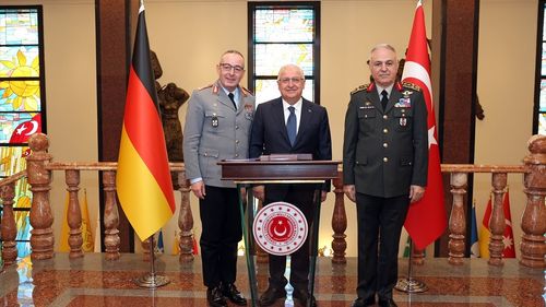 Milli Savunma Bakanı Güler, Almanya Genelkurmay Başkanı Breuer'i Kabul Etti