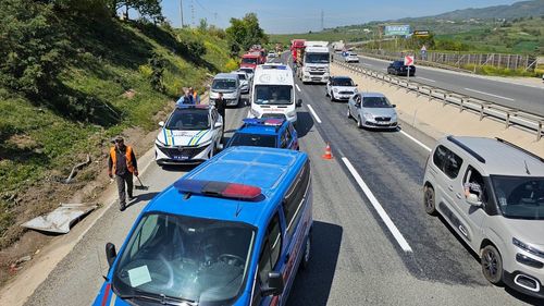 Yalova-Bursa Kara Yolunda Yolcu Otobüsü Devrildi: 1 Ölü, 2 Yaralı