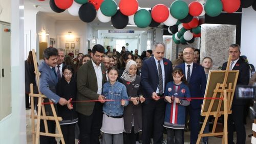 Amasya'daki Öğrenciler, Kitap Satışıyla Gazze'ye Destek Oldu
