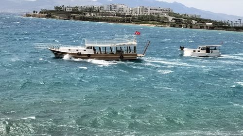 Bodrum'da Kuvvetli Fırtına Sebebiyle Feribot Seferleri İptal Edildi
